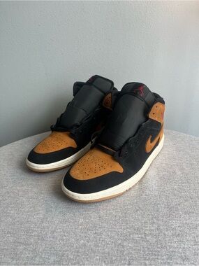 Nike Air Jordan 1 Mid SE Black Flax Varsity Red Men's Shoe Size 9.5 HV4091-002